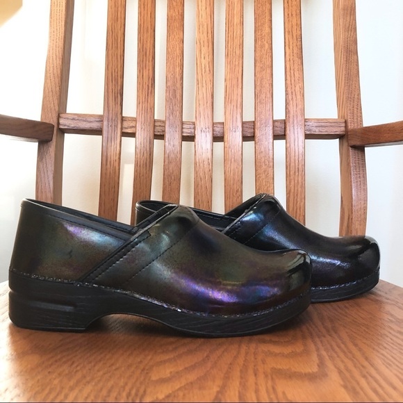 Dansko Black Iridescent Clogs, Size 42/11.5 - Picture 2 of 12